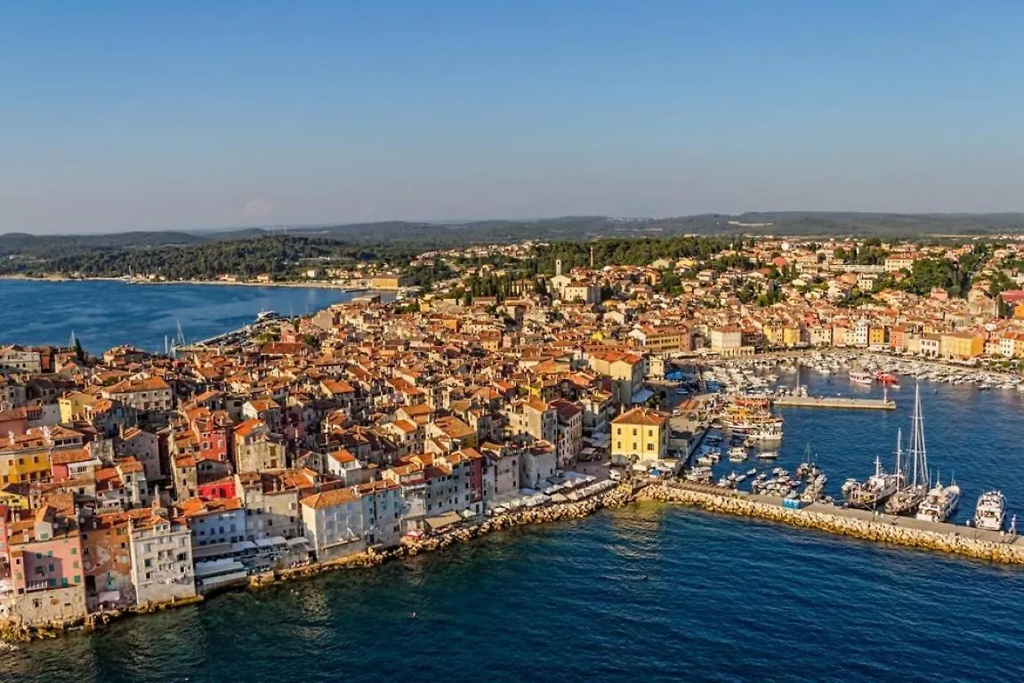 Apartments Antheas I Floki Rovinj